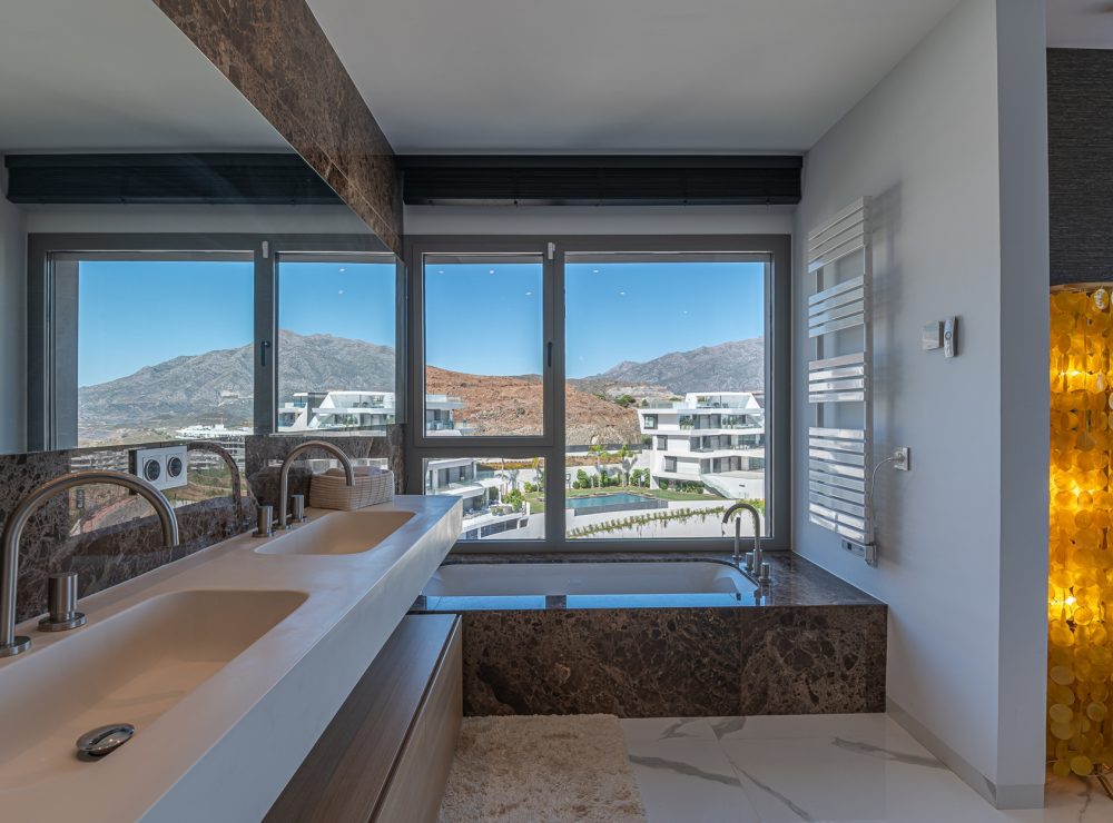 Penthouse Byu Hills Benahavis Marbella private pool sea views