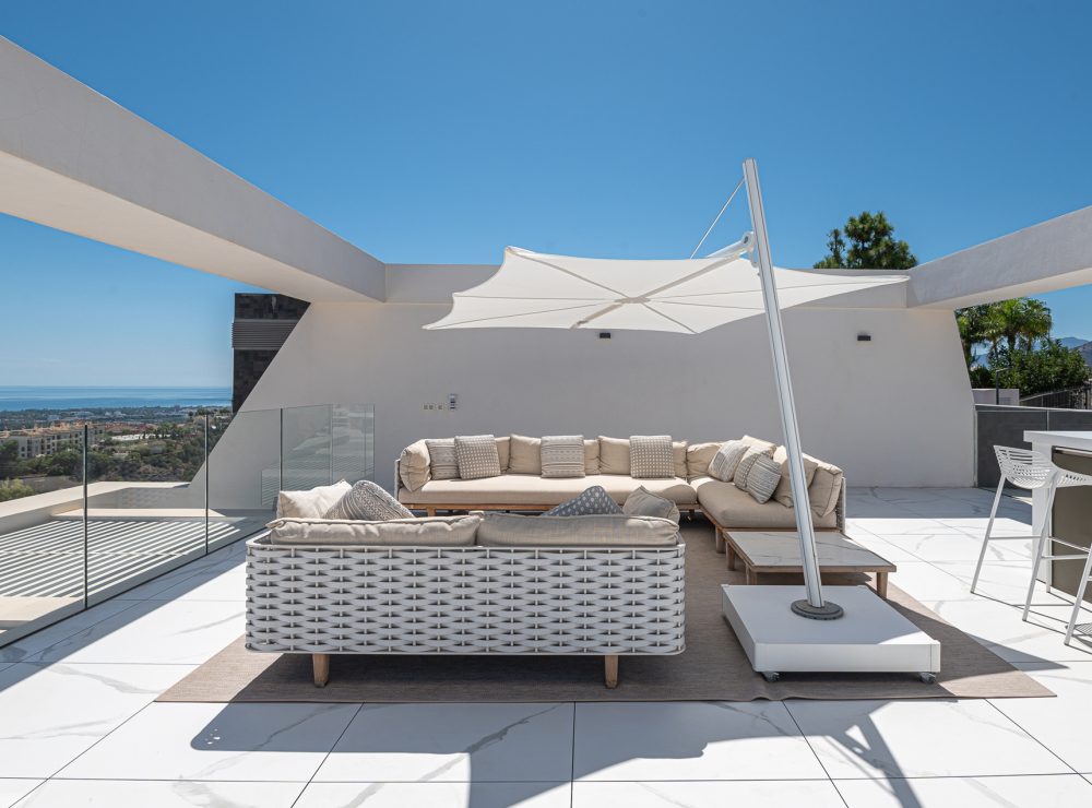 Penthouse Byu Hills Benahavis Marbella private pool sea views