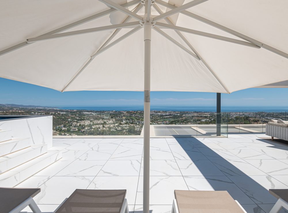 Penthouse Byu Hills Benahavis Marbella private pool sea views