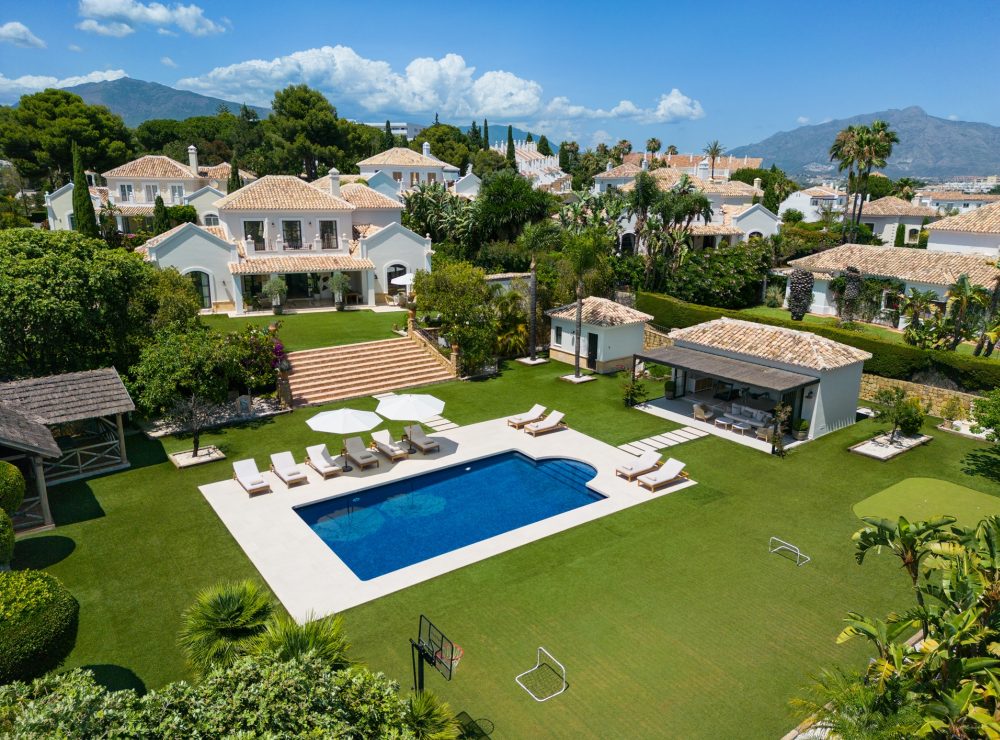 Villa Paraiso 8 El Paraiso New Golden Mile Estepona Marbella