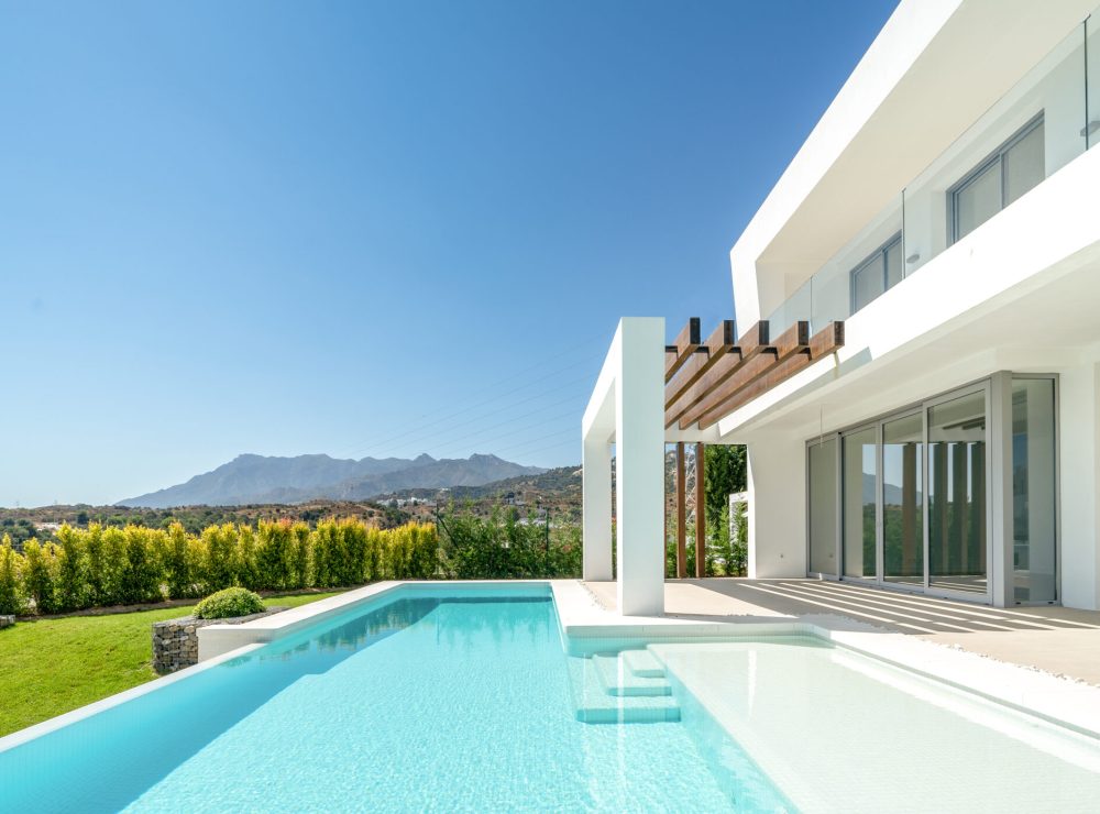 Icon villa the residences iconvilla marbella east santa clara golf