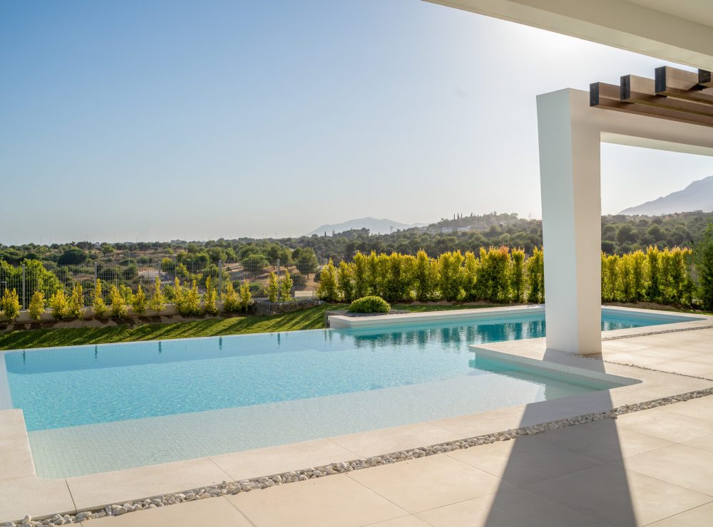 Icon villa the residences iconvilla marbella east santa clara golf