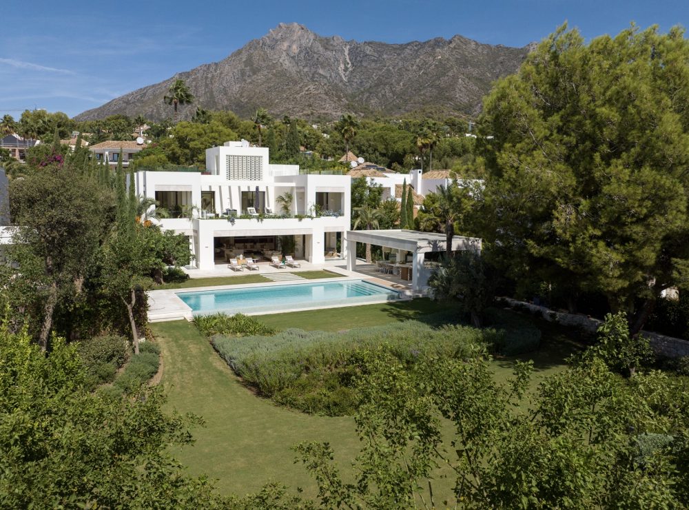 Villa Ana Altos Reales 2 Marbella Golden Mile