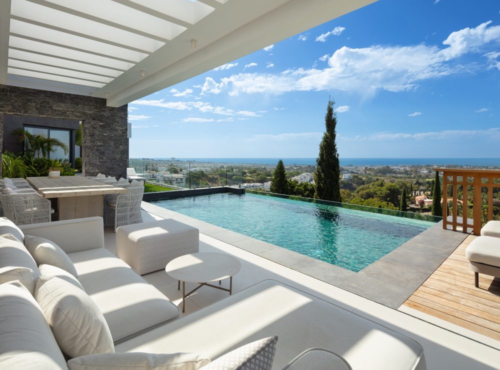 Villa Herrojo 85 El Herrojo Benahavis Marbella sea views