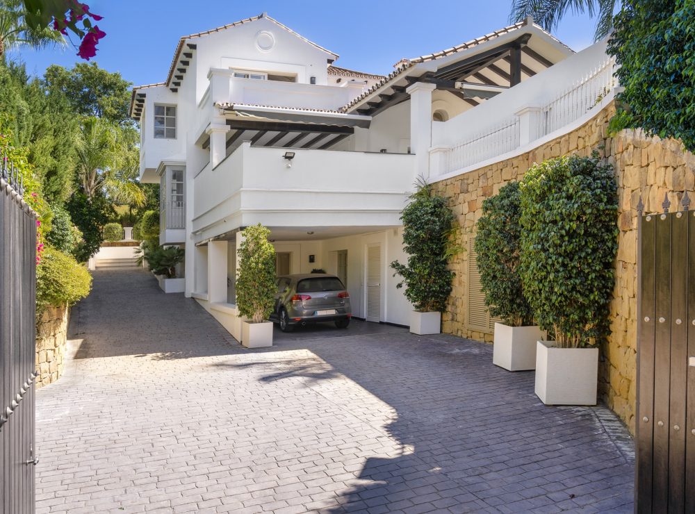 Villa Elegante Los Naranjos Golf Nueva Andalucia Marbella