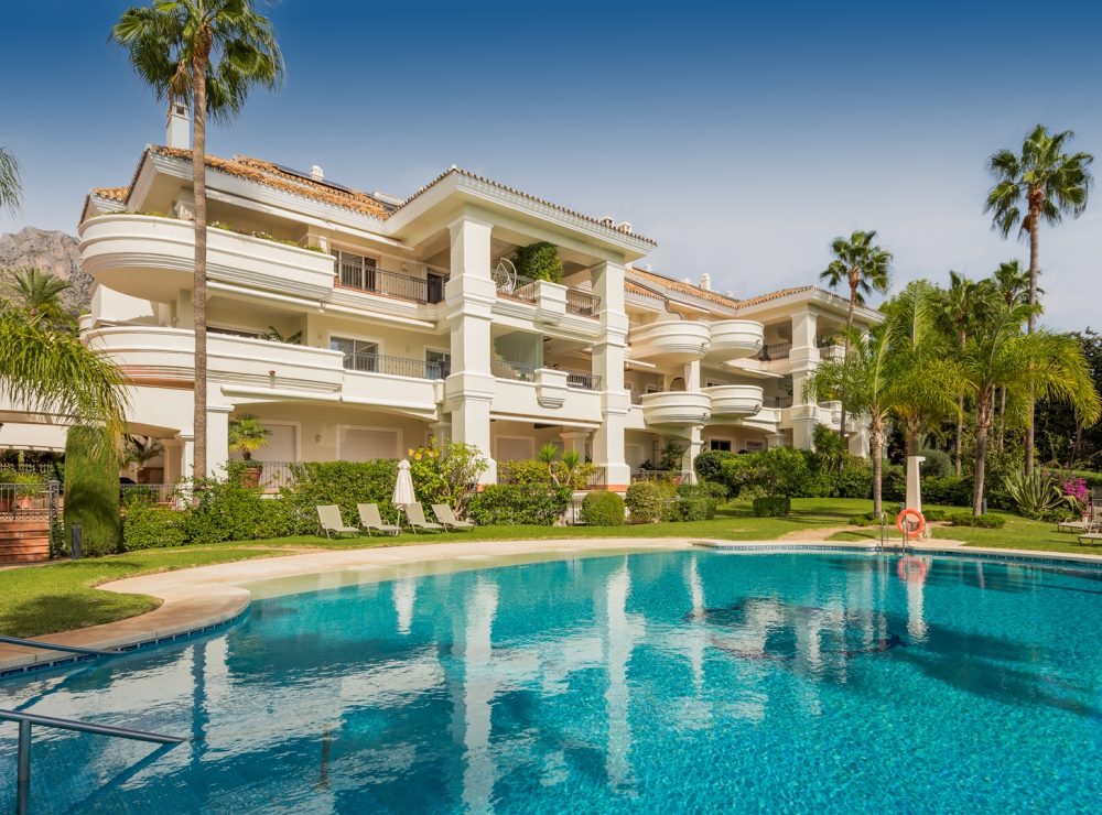 Apartment Altos Reales Sierra Blanca Marbella Golden Mile sea views