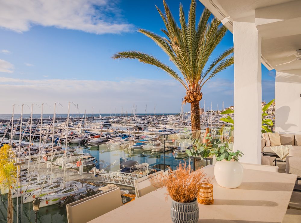 Duplex penthouse Puerto Banus Marbella