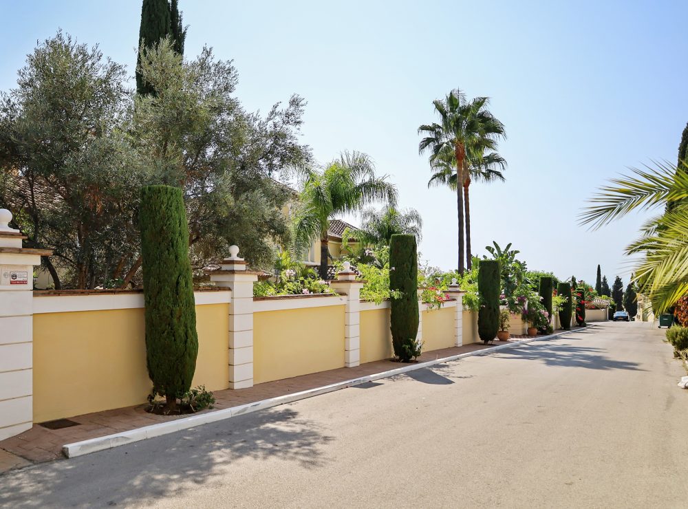 Palaceta villa paraiso alto benahavis marbella