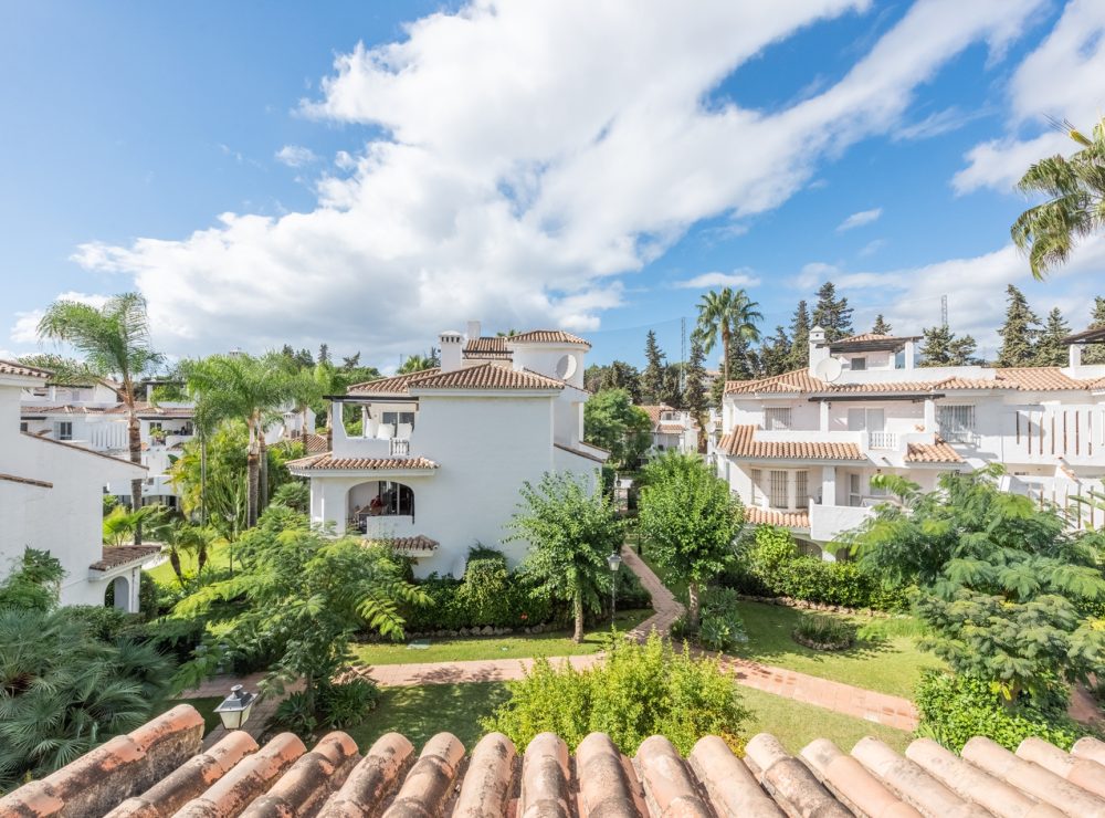 Penthouse Los Naranjos Nueva Andalucia Marbella