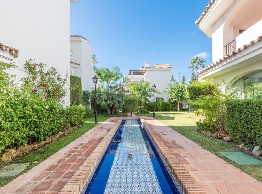 Penthouse Los Naranjos Nueva Andalucia Marbella