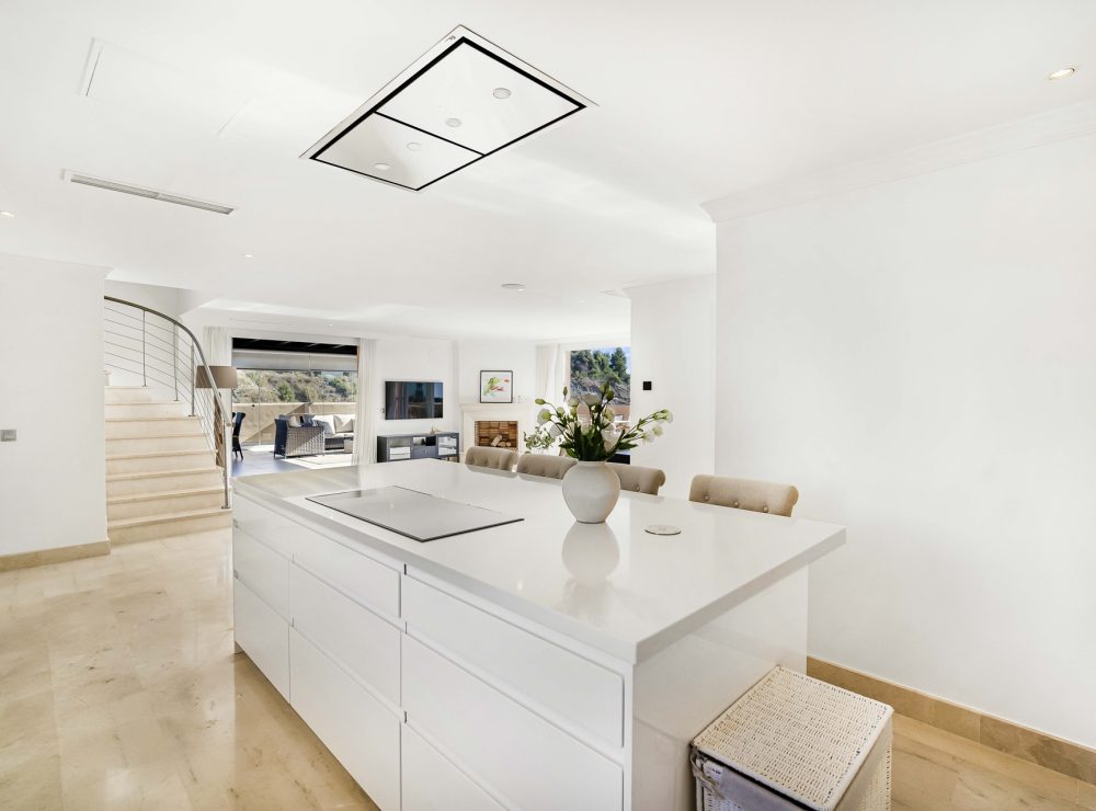 Duplex penthouse Aloha Hill Club Nueva Andalucia Marbella