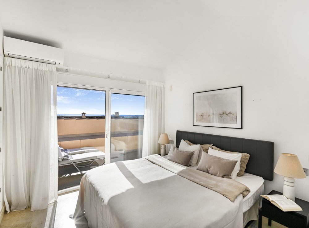 Duplex penthouse Aloha Hill Club Nueva Andalucia Marbella