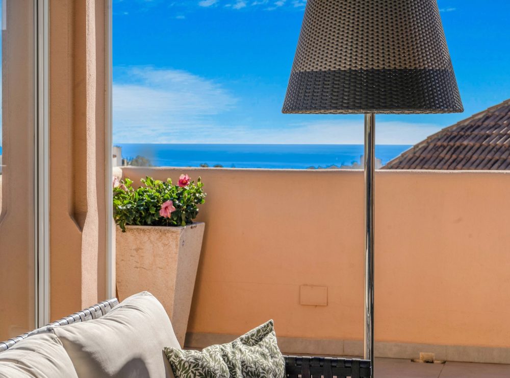 Duplex penthouse Aloha Hill Club Nueva Andalucia Marbella
