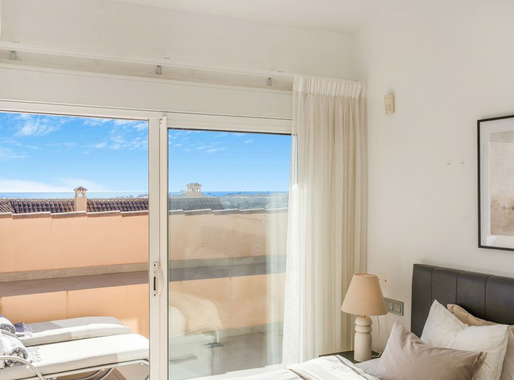 Duplex penthouse Aloha Hill Club Nueva Andalucia Marbella