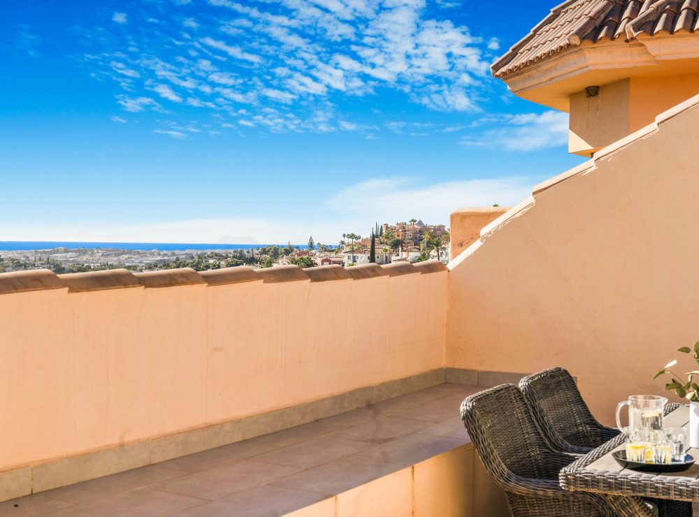 Duplex penthouse Aloha Hill Club Nueva Andalucia Marbella