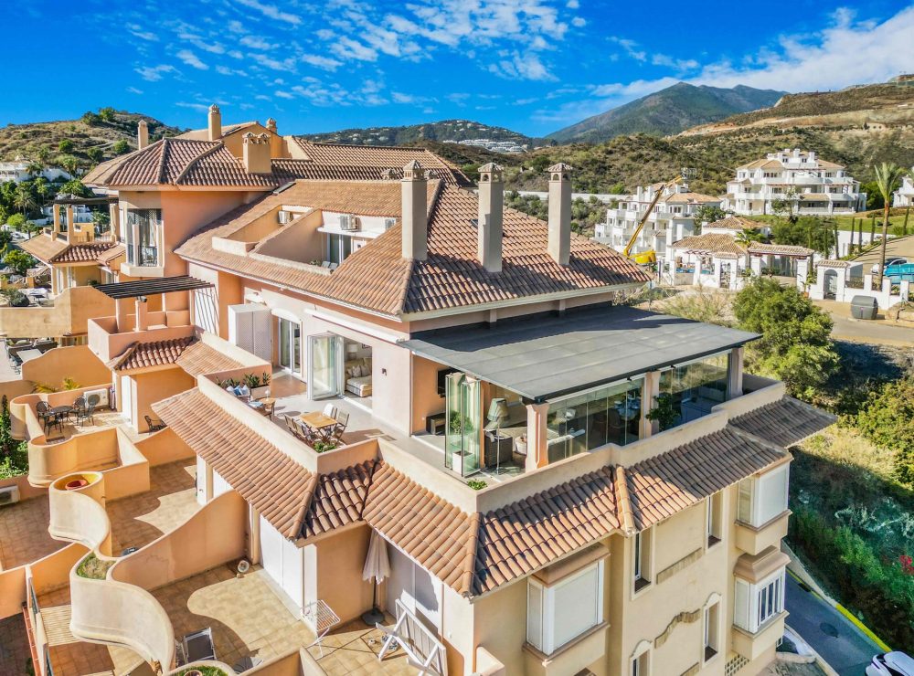 Duplex penthouse Aloha Hill Club Nueva Andalucia Marbella