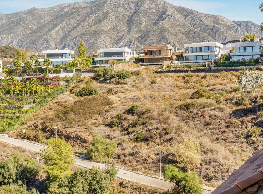 Duplex penthouse Aloha Hill Club Nueva Andalucia Marbella