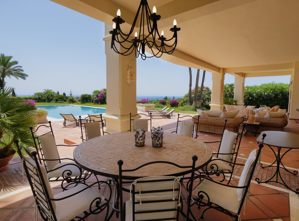 Marbella Hill Club golden mile villa larotonda