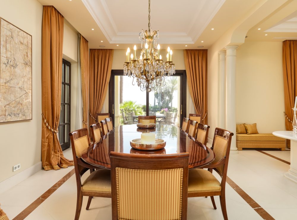 Marbella Hill Club golden mile villa larotonda