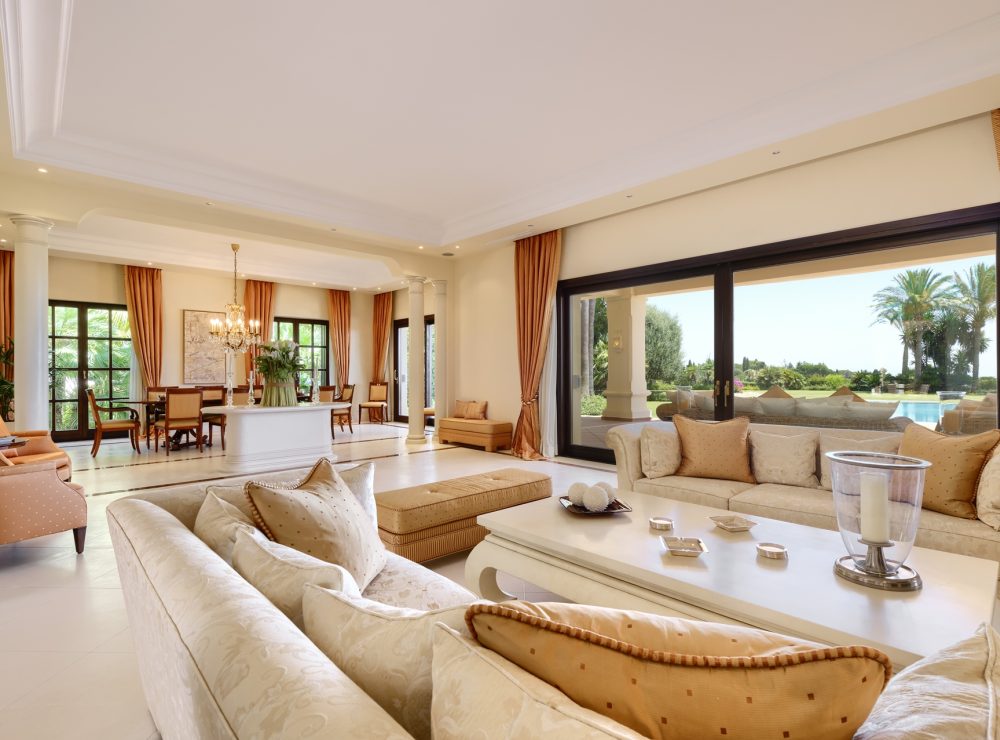 Marbella Hill Club golden mile villa larotonda