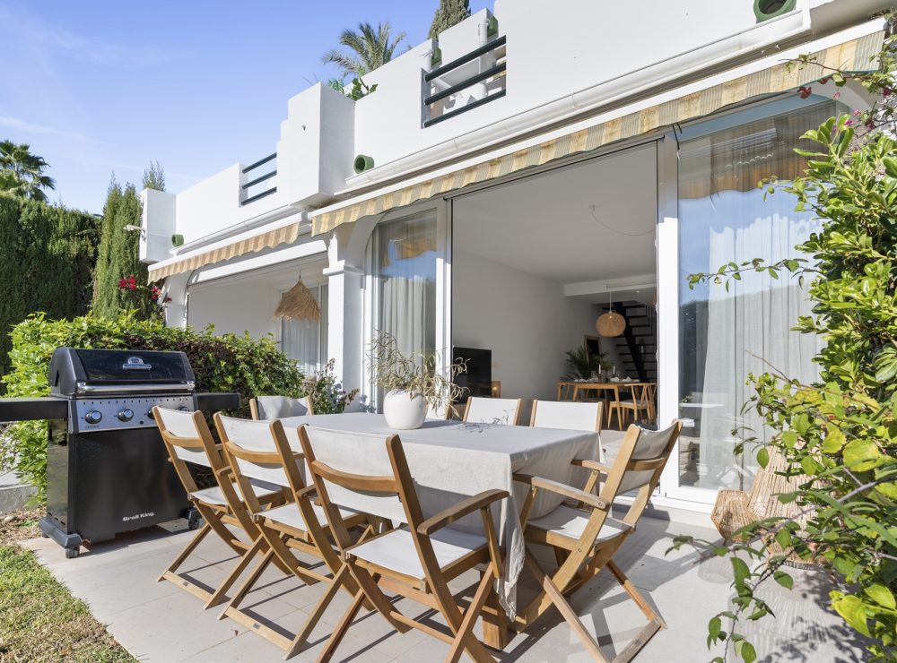 Townhouse Los Algarrobos Nueva Andalucia Marbella