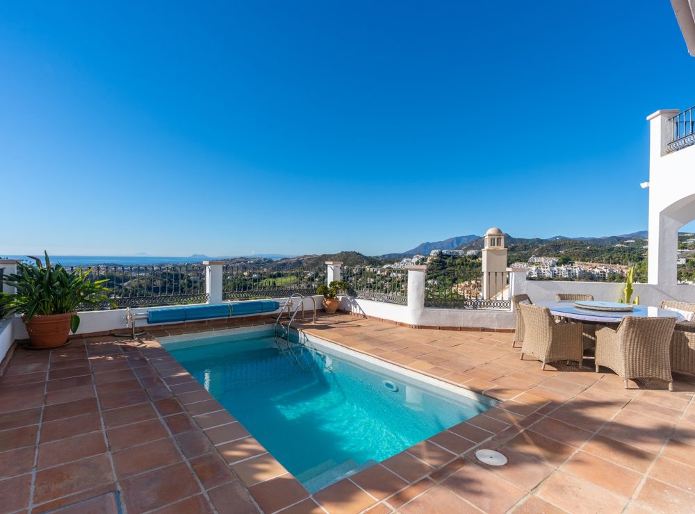 Townhouse La Heredia Benahavis Marbella private pool