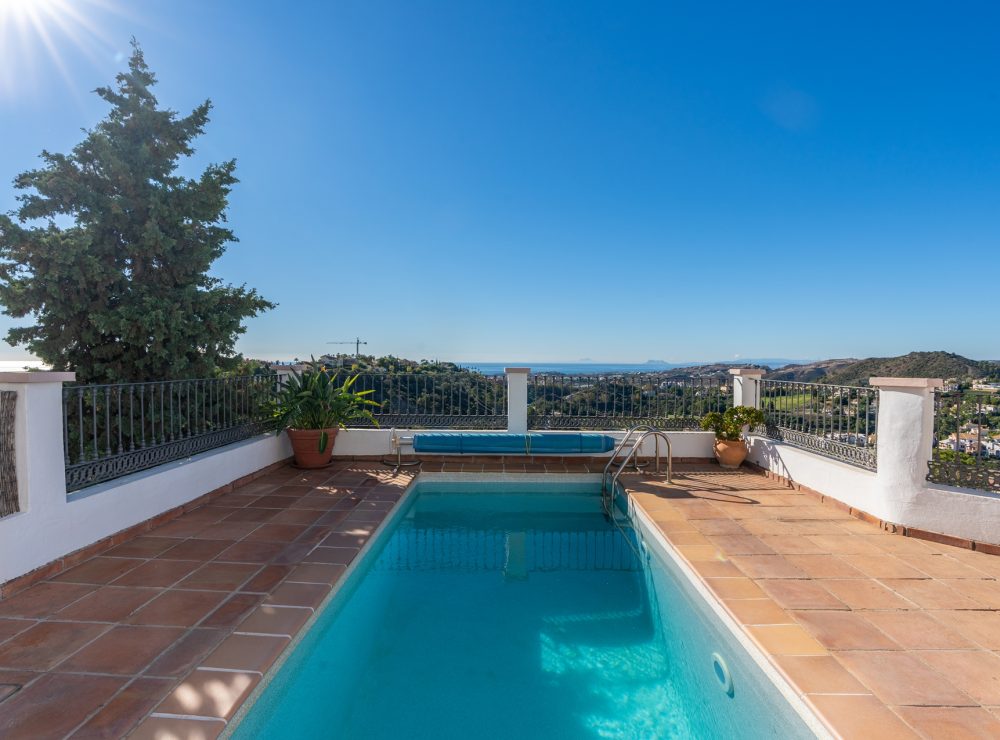 Townhouse La Heredia Benahavis Marbella private pool