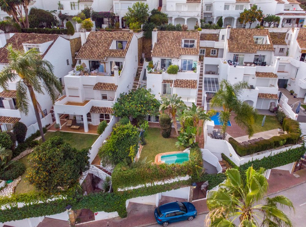 Semi detached house Los Toreros Nueva Andalucia Marbella