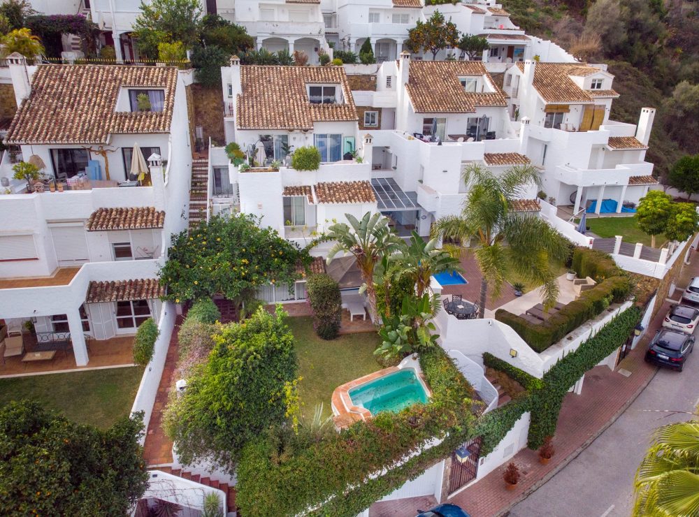 Semi detached house Los Toreros Nueva Andalucia Marbella