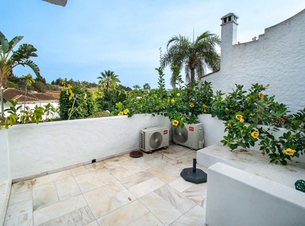 Semi detached house Los Toreros Nueva Andalucia Marbella