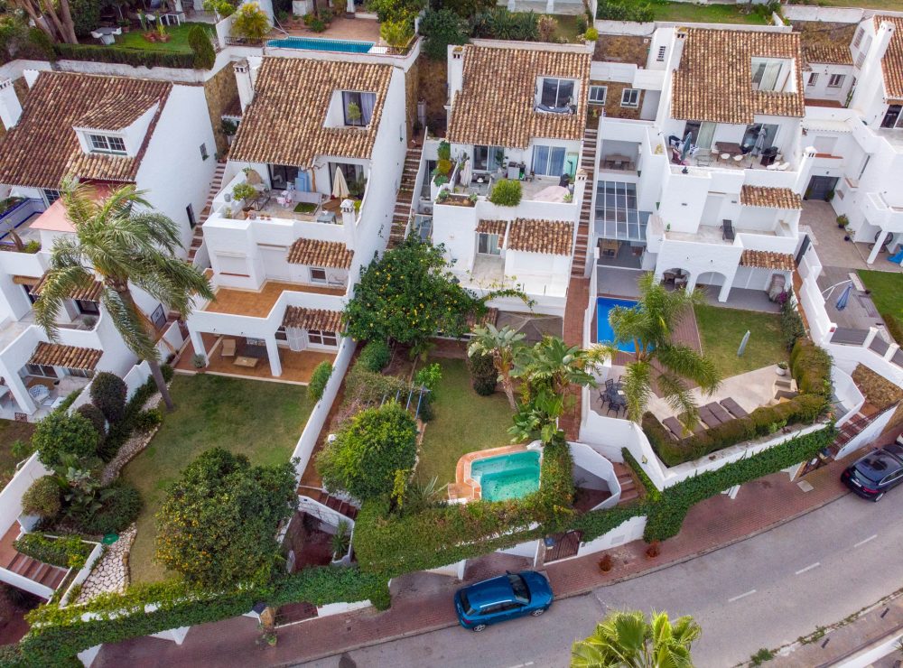 Semi detached house Los Toreros Nueva Andalucia Marbella