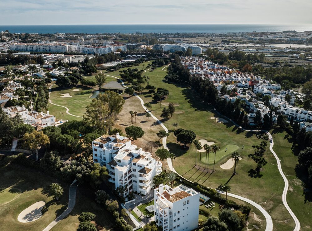 Alcores del Golf 8 penthouse private plunge pool Nueva Andalucia Marbella