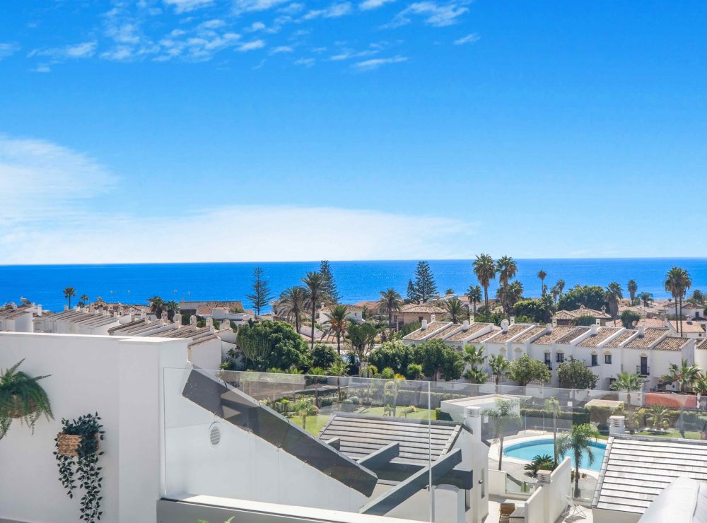 Duplex penthouse Arroyo Beach Estepona West Marbella