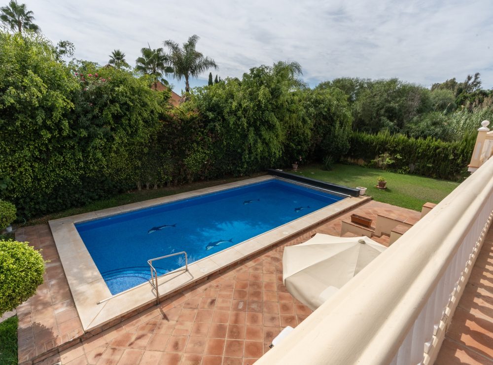 Beachside villa Guadalmina Baja San Pedro de Alcantara Marbella