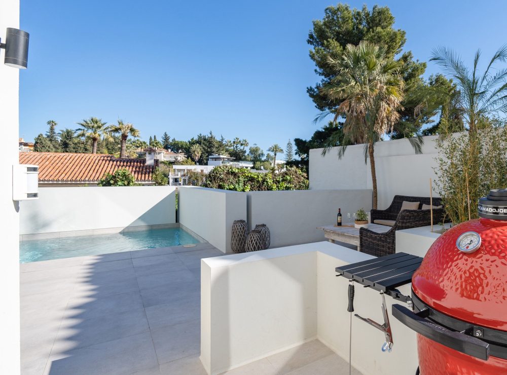 Villa Sandova Nueva Andalucia Marbella