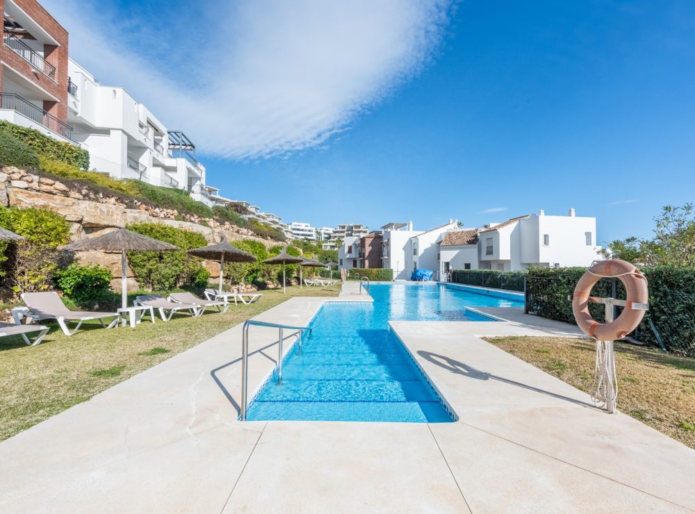 Apartment Los Robles de Los Arqueros Benahavis Marbella