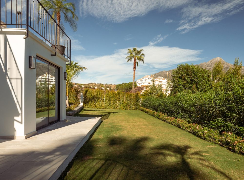 Villa Hill Club 38  Los Naranjos Hill Club Nueva Andalucia Marbella