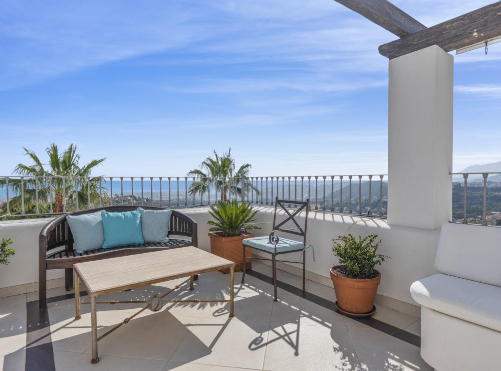 Duplex Penthouse La Heredia Las Colinas Benahavis Marbella