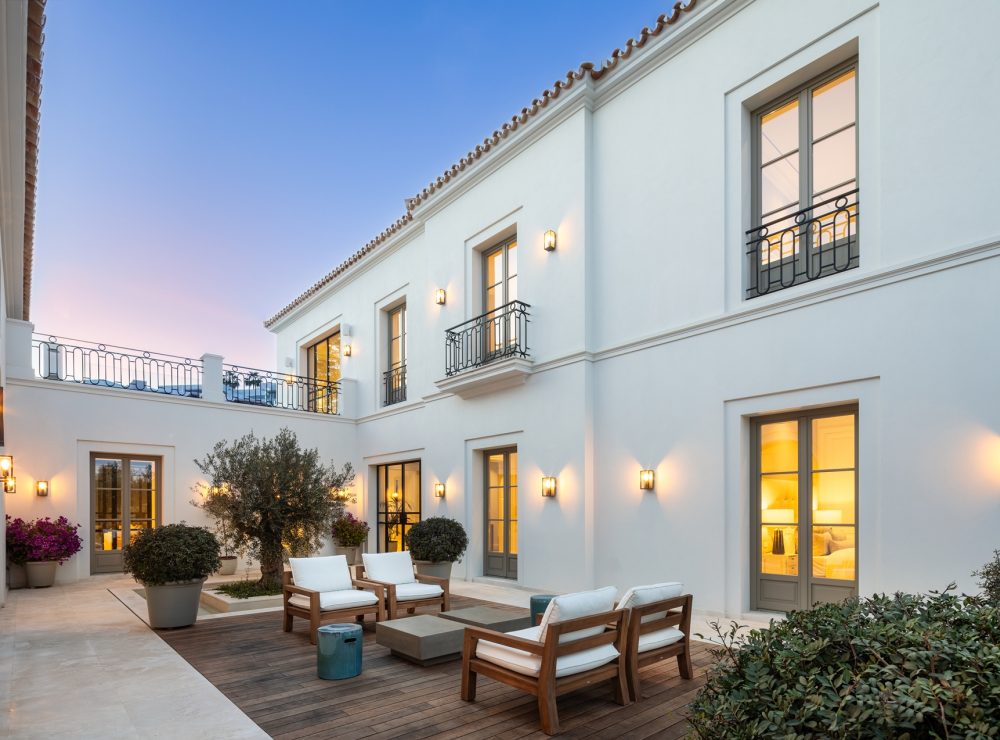 Pleyades 10 villa La Cerquilla Nueva Andalucia Marbella