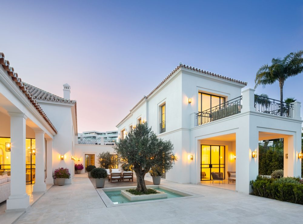 Pleyades 10 villa La Cerquilla Nueva Andalucia Marbella