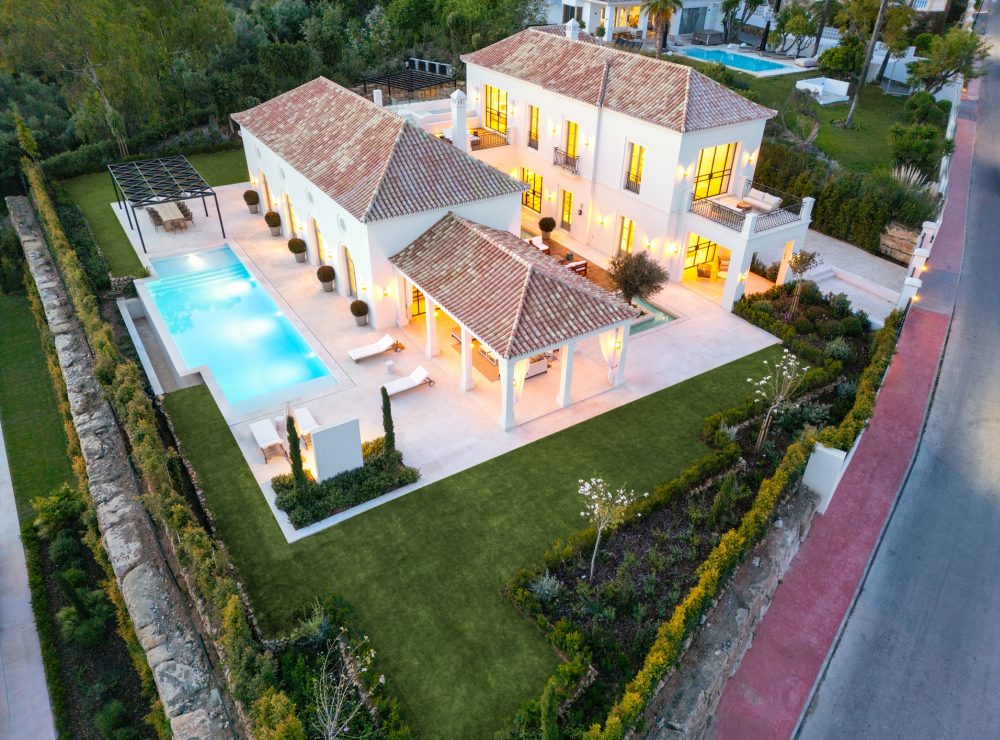 Pleyades 10 villa La Cerquilla Nueva Andalucia Marbella