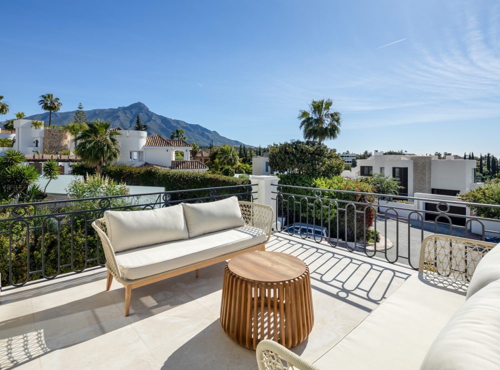 Pleyades 10 villa La Cerquilla Nueva Andalucia Marbella