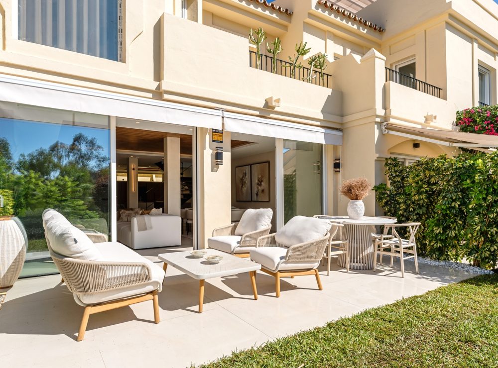 Townhouse Casa Chloe  La Quinta Hills Benahavis Marbella