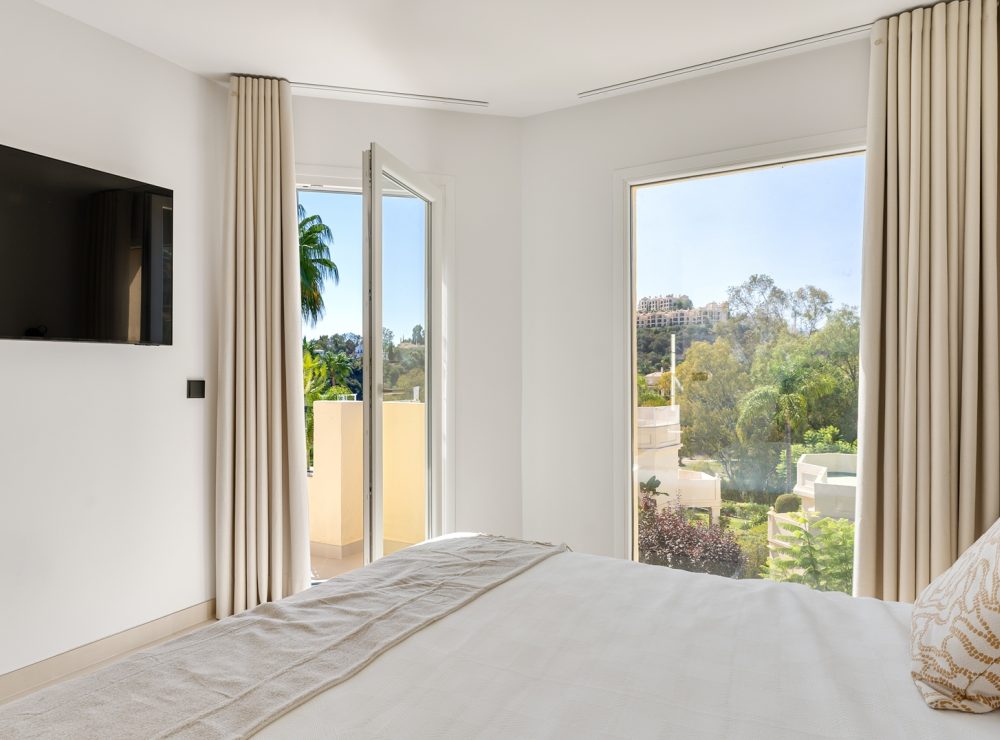 Townhouse Casa Chloe  La Quinta Hills Benahavis Marbella