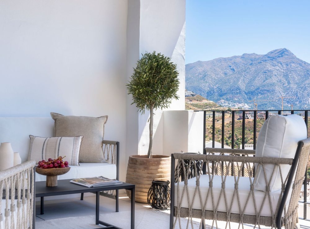 Penthouse Maison Blanc Altos de La Quinta Benahavis Marbella