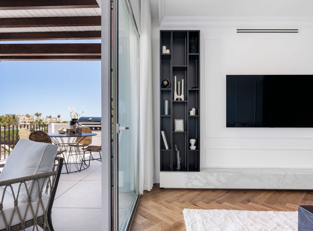 Penthouse Maison Blanc Altos de La Quinta Benahavis Marbella