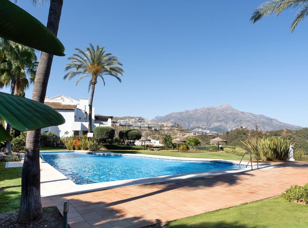 Penthouse Maison Blanc Altos de La Quinta Benahavis Marbella