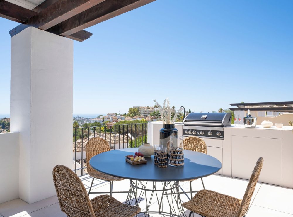 Penthouse Maison Blanc Altos de La Quinta Benahavis Marbella