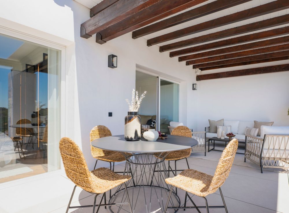 Penthouse Maison Blanc Altos de La Quinta Benahavis Marbella