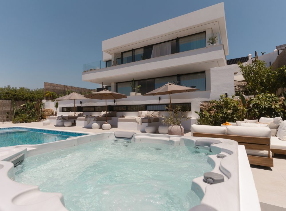 Villa Juni Nueva Andalucia Marbella